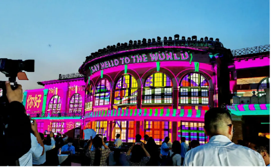 光峰专显助力2025达沃斯论坛,T Pro系列点亮3D Mapping光影秀