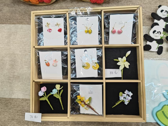 好博会|最细仅三根头发丝，残疾人用钩织文创创收