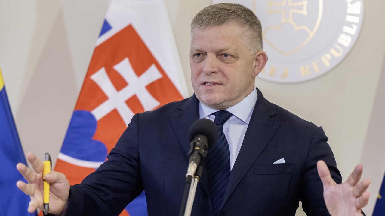 斯洛伐克总理：明年不会增加军费开支
