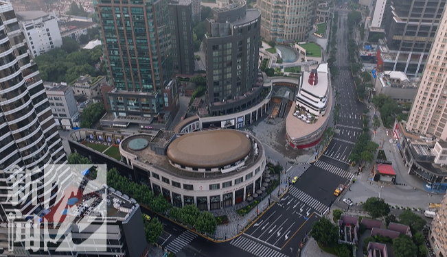 太火爆！LV“巨轮”成新地标，市民疯狂涌入，餐厅7月下旬已被订满！星巴克限流，奶茶店爆单超130杯