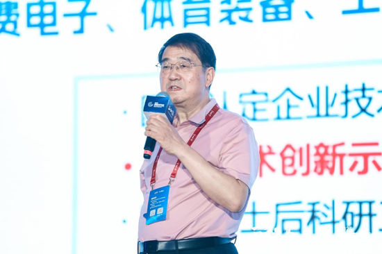 宁高宁、宋志平、刘庆峰等千余位正和岛企业家齐聚合肥 共探“AI+出海”增长新动能