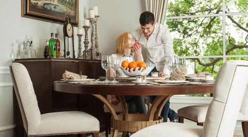 如何处理家居设施更换问题？更换过程有什么注意事项？