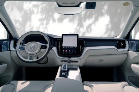 25.49万起!沃尔沃全新XC60以“安全小剧场”创新上市,定义家庭豪华SUV新标杆