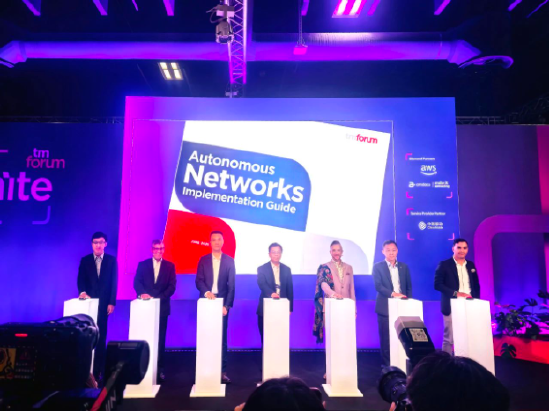 亚信科技5G专网产品斩获2025 TM Forum卓越大奖