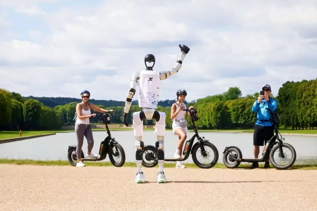 当中国品牌“跑”入法国皇宫，看特步如何“凡尔赛”