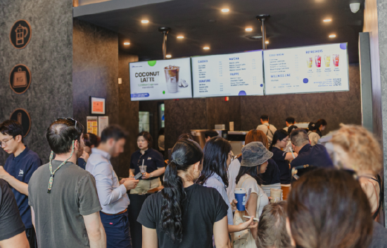 瑞幸咖啡美国首开两店