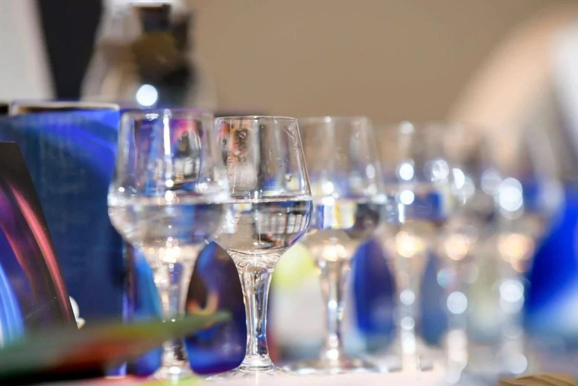 名酒价格泡沫破碎后的生死洗牌，谁留存，谁退出？