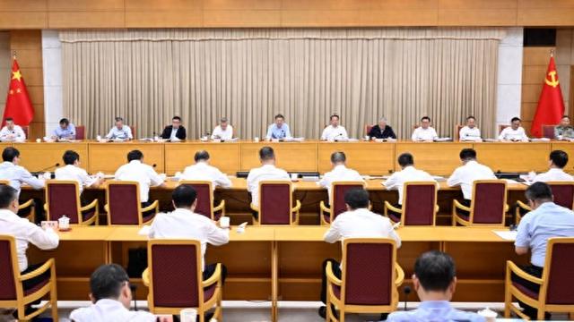 提高政策举措的及时性针对性有效性！市委季度工作会议上，陈吉宁点评四区三部门