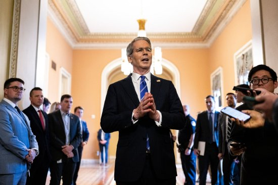 贝森特重申美联储判断有偏差 暗示希望鲍威尔明年彻底离职