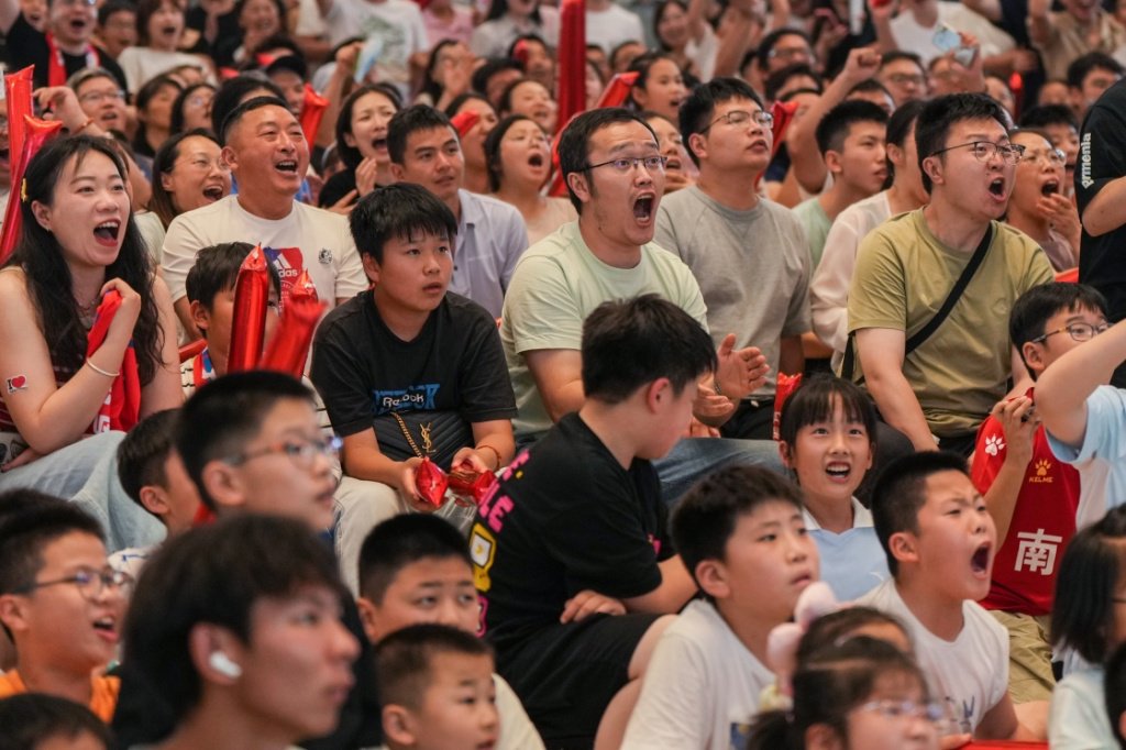 3个月内赞助商从6家增至29家，苏超为何如此“吸金”？