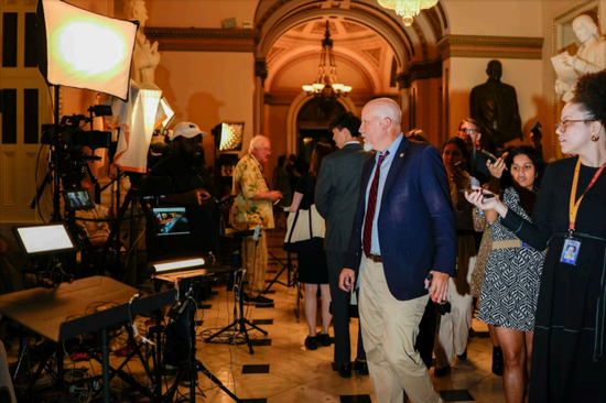 华府最核心:“大而美法案”的小故事