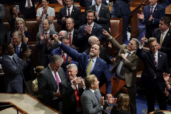 华府最核心:“大而美法案”的小故事