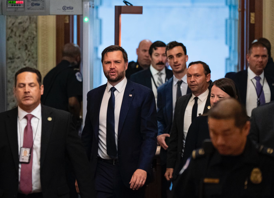 华府最核心:“大而美法案”的小故事