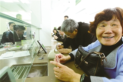 如何领取温州生育津贴并遵循规定？领取生育津贴有哪些条件和流程？