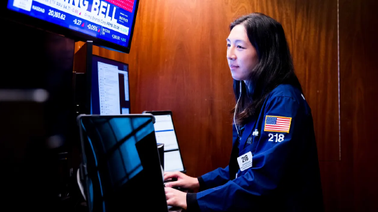 特朗普称关税将于8月1日而非7月9日生效后 股指期货下跌