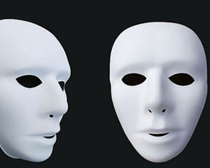 对敲转移资金的操作方式是什么？这种操作有何风险？