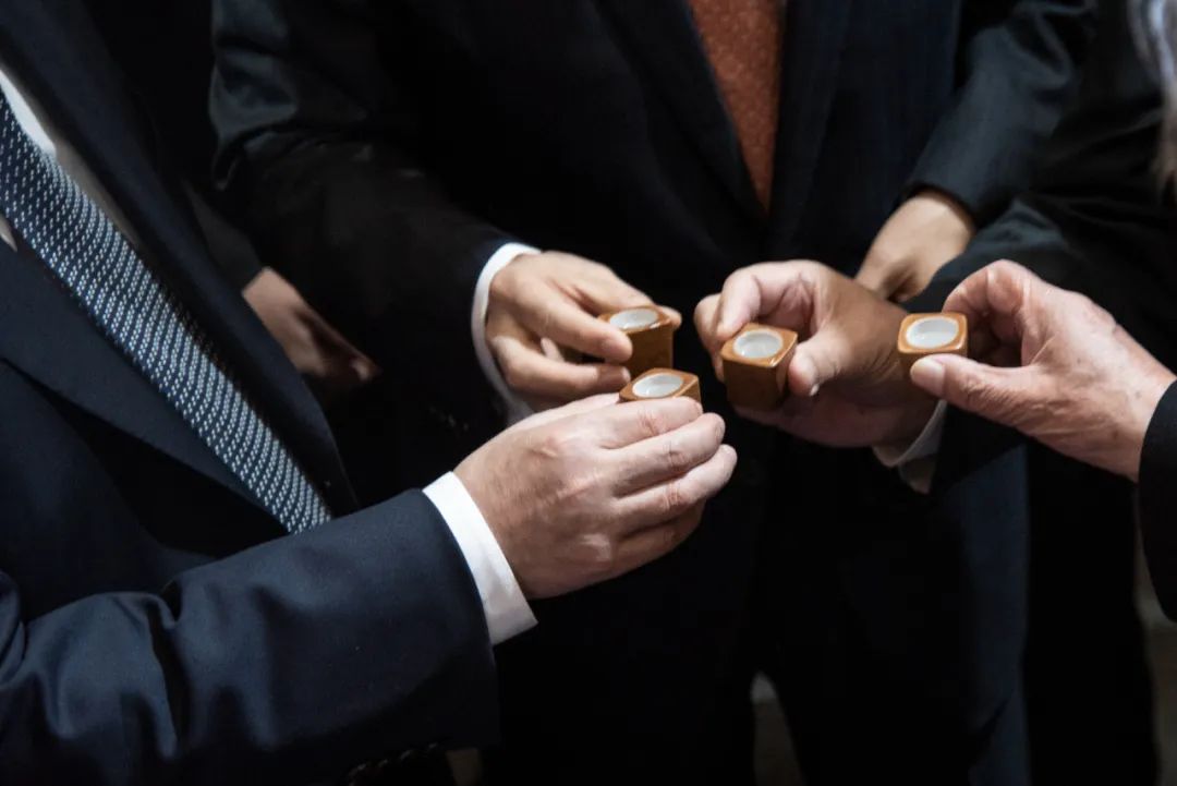 中高档酒店开始“外摆”了,酒业该如何破局?