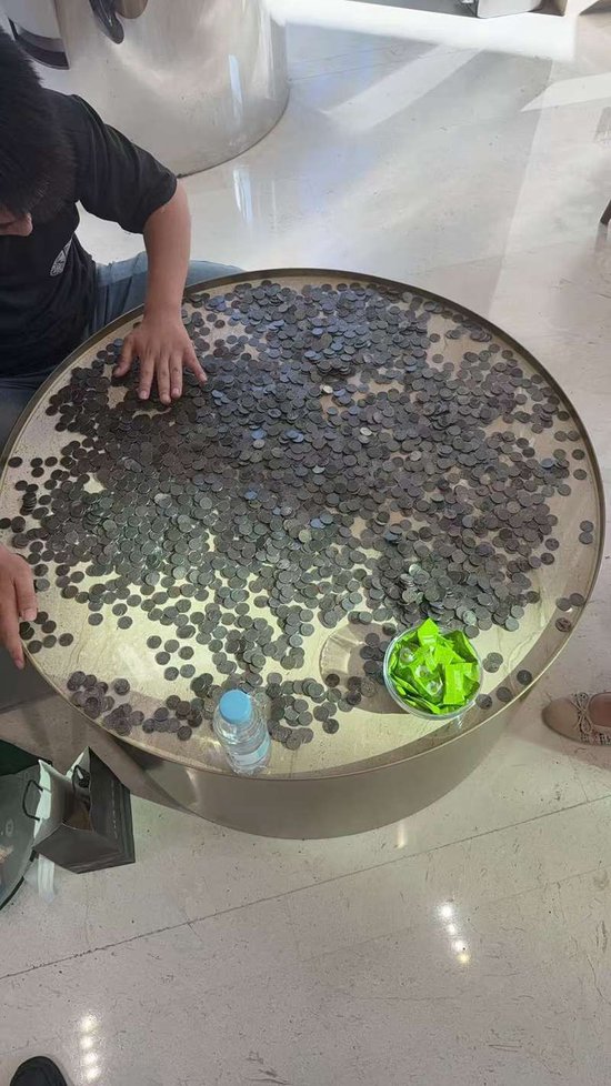 上海农商行拒2万枚硬币兑换 银行回应客户无法说明硬币来源
