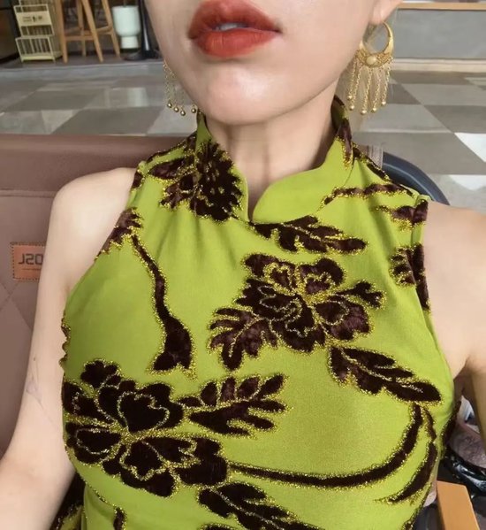 博物馆的“黄金平替”首饰,被年轻人抢疯了