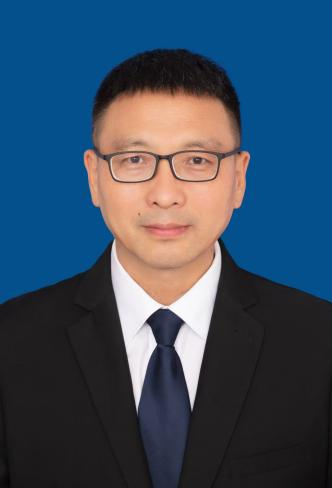 黑龙江工业学院党委书记、院长同步调整