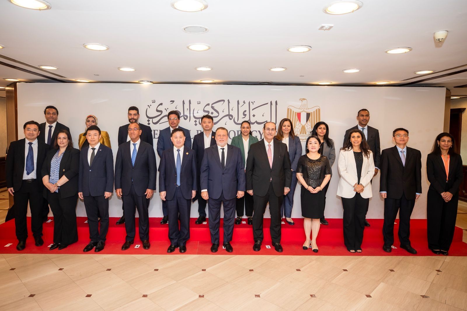 中国人民银行与埃及中央银行签署双边金融合作等谅解备忘录