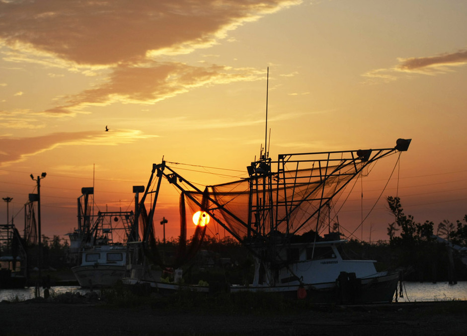 如何进行期货美原油配资并做好压力支撑？配资不当会怎样？