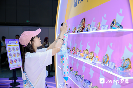 Keep奖牌闪耀BW，跨次元引领运动潮流