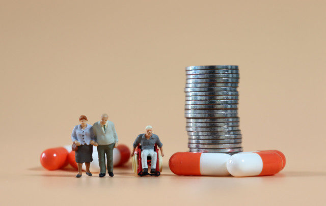 私企如何办理养老保险？私企养老保险办理有什么要点？