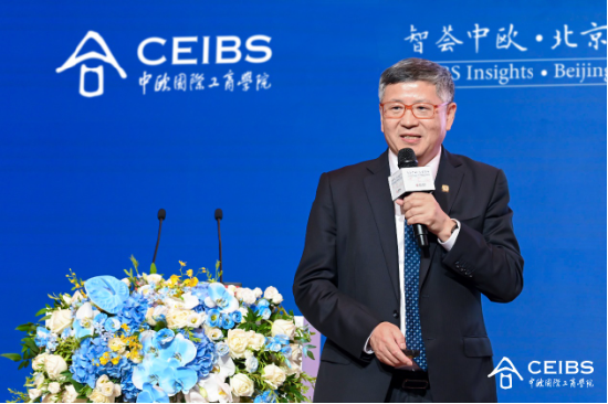 中欧许定波：应对宏观挑战，企业的微观创新是破局关键