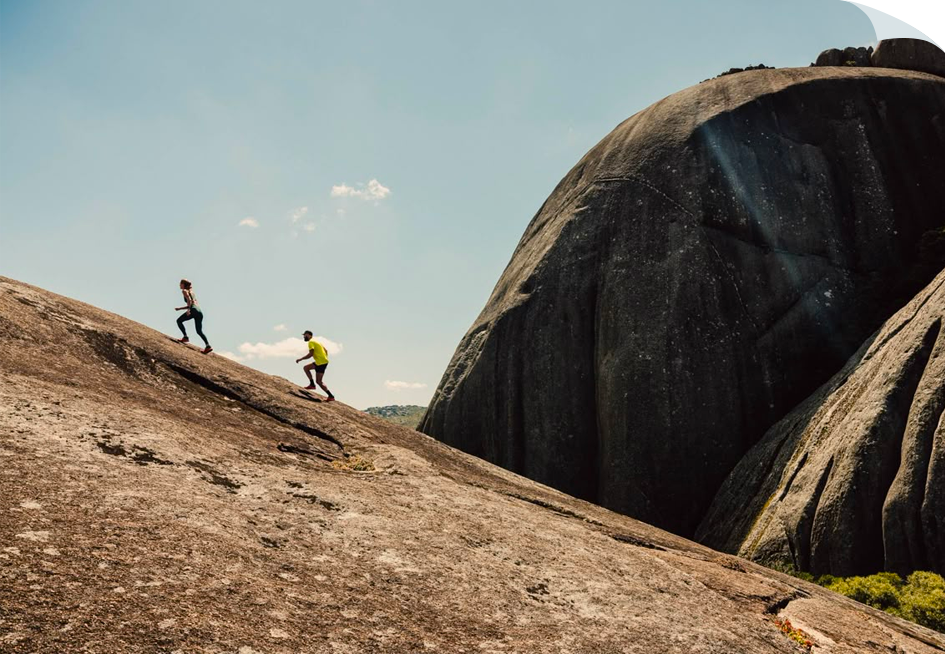 被中产捧上“神坛”的它——始祖鸟，口碑要崩？