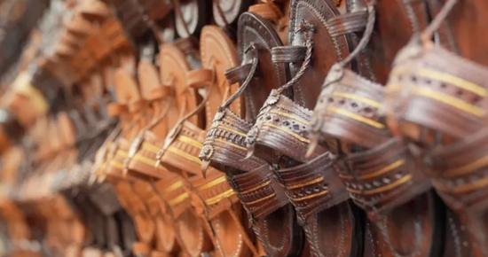 844美元的凉鞋，让Prada低头道歉 ｜ 贵圈