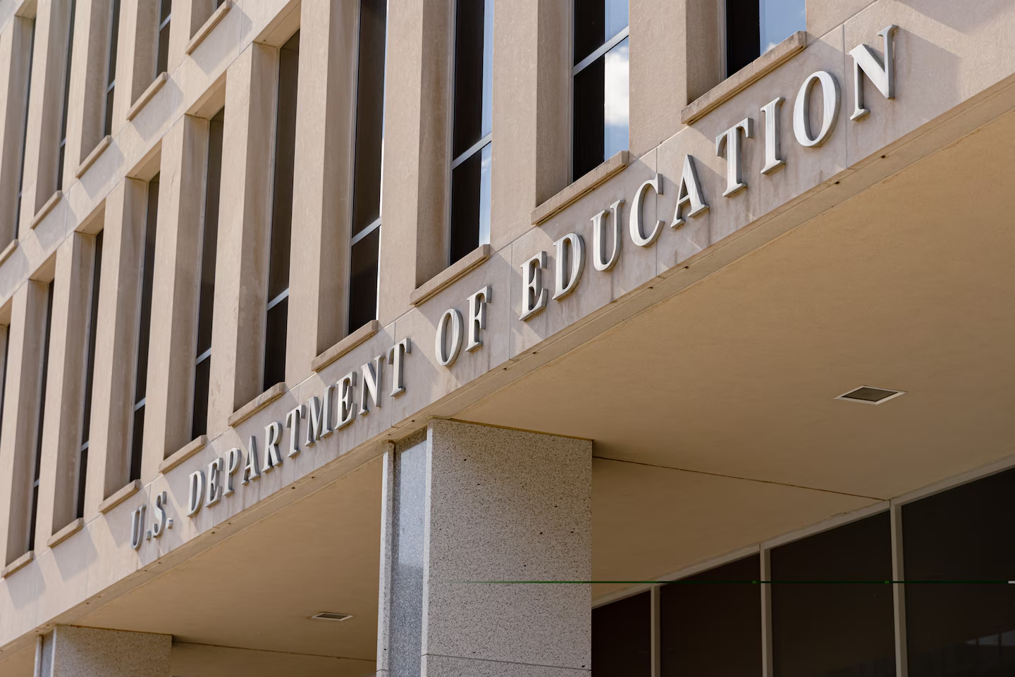 扣留约68亿美元教育经费 特朗普政府遭美国多州起诉