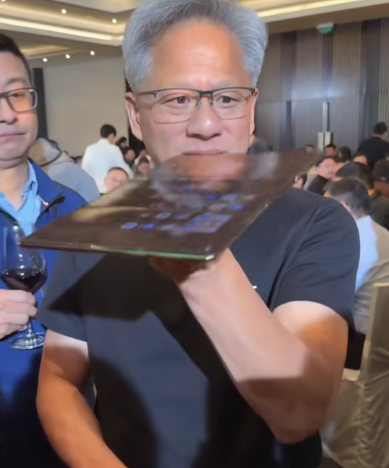 英伟达H20重回市场，但中国芯片过去三个月已爆单