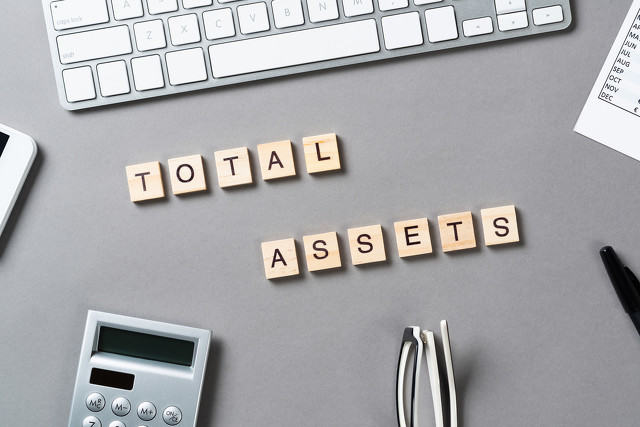 如何进行资金资产配置？资产配置有哪些策略和要点？