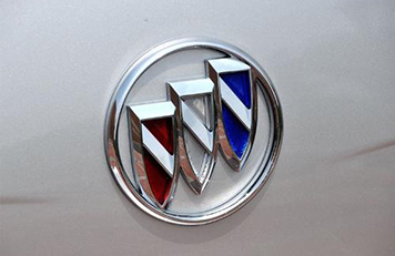 别克商务油箱盖怎么开启？开启油箱盖有什么注意事项？