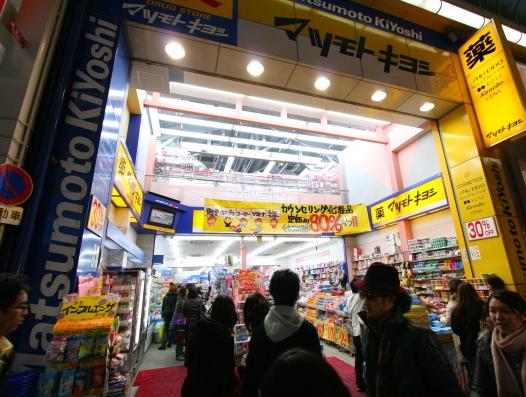 如何理解汇率提高这一经济现象？汇率提高会对经济产生哪些影响？