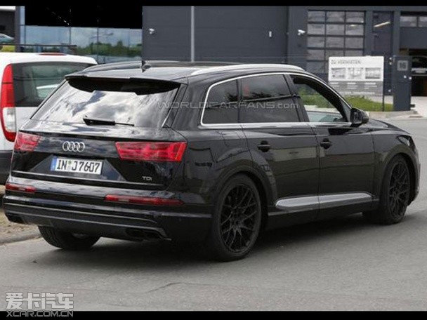 奥迪A视镜怎么调节？调节后视镜有何作用？