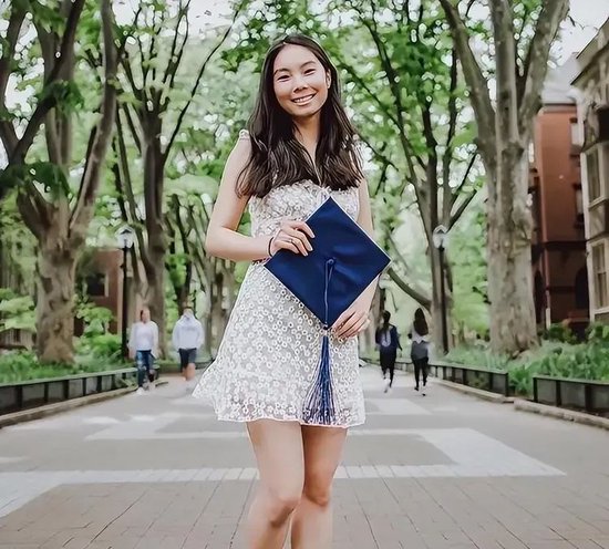 宗庆后与私生子的合影曝光，五官神似（组图）