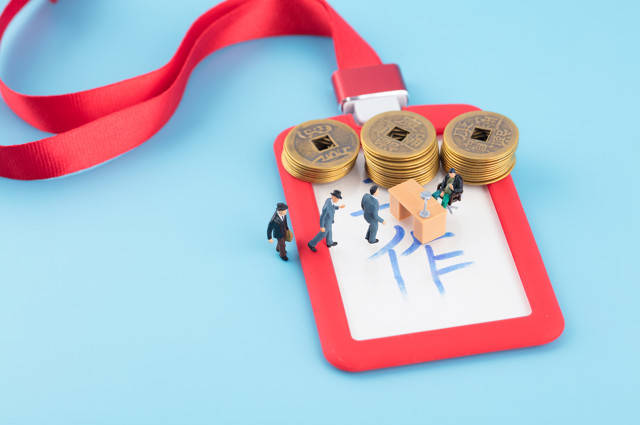 理赔时应如何准备相关材料？