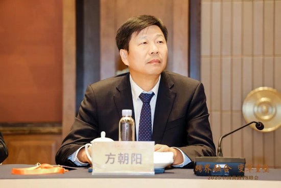 T8重磅|跨界融合，变革重塑！2025中国黄酒T8峰会在绍兴成功召开