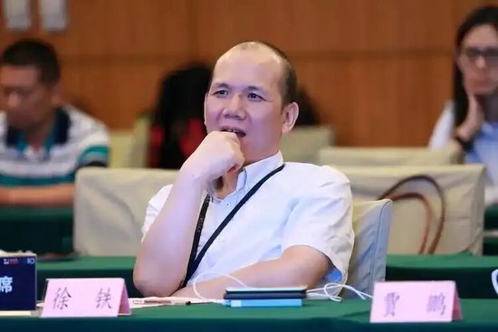 两家大行理财子或迎新总裁！交行金融机构部总徐铁履新交银理财 中行香港分行副行长崔海涛赴任中银理财