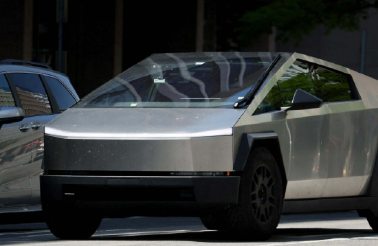 特斯拉Cybertruck主管离职 销量暴跌63%引发高层震荡