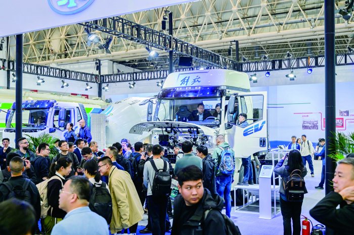 商用车驶入新能源深水区：技术多元竞速 出口成发展核心支柱