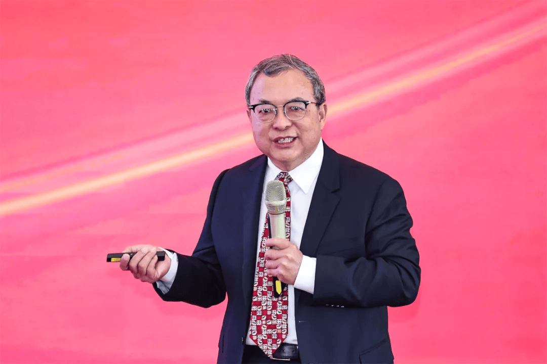 陈文辉：作为典型数据密集型行业，保险业天然具备AI应用优势