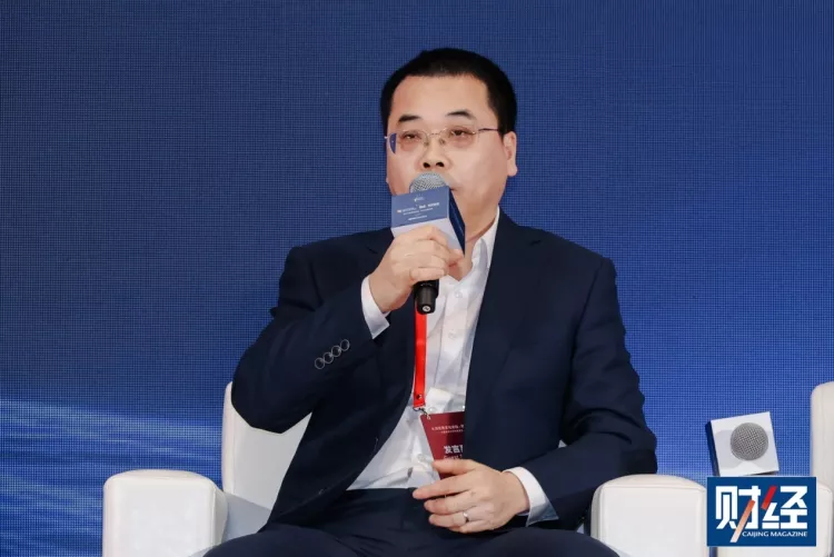 浙江大学民营经济研究中心主任潘士远：人工智能赋能产业时，企业要在数据方面提早布局和规划