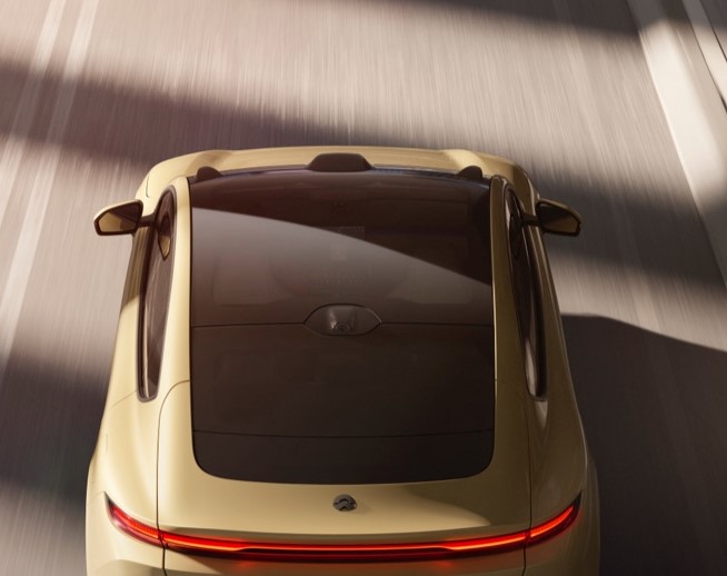 汽车发动机冷启动冒黑烟？