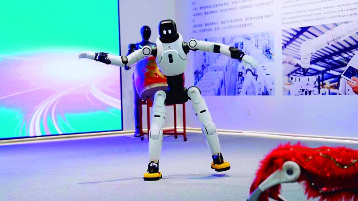 迎接AI端侧硬件革命 蓝思科技迈步具身智能赛道