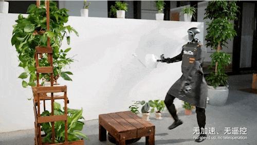 原腾讯Robotics X算法研究员创业，4个月获3轮融资，要在3-5年将人形机器人送进家庭