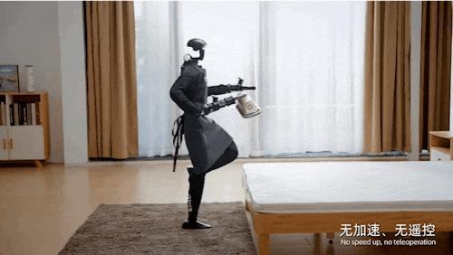 原腾讯Robotics X算法研究员创业，4个月获3轮融资，要在3-5年将人形机器人送进家庭