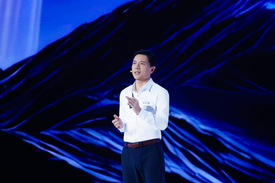 太突然！一个季度暴亏112亿，李彦宏的AI救不了百度？